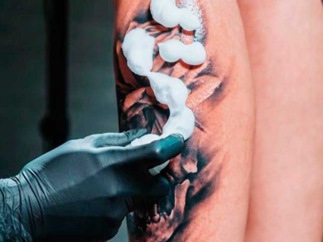 COMO CUIDO MI TATUAJE